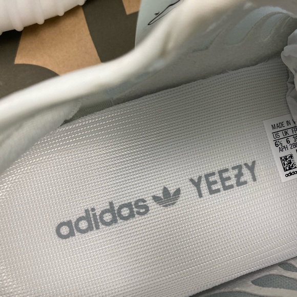 New with box adidas yeezy 350 v2 monoice men’s size 6.5 or women’s 7.5 - Picture 3 of 6